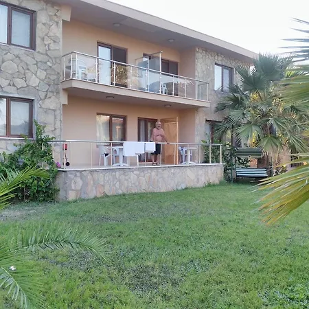 The Palm Apartment *